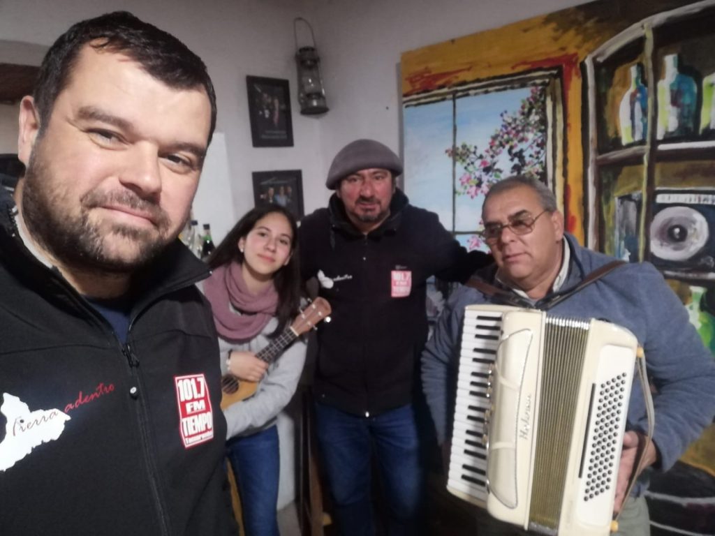 José Carlos Vidal y su acordeón en Tierra Adentro TV